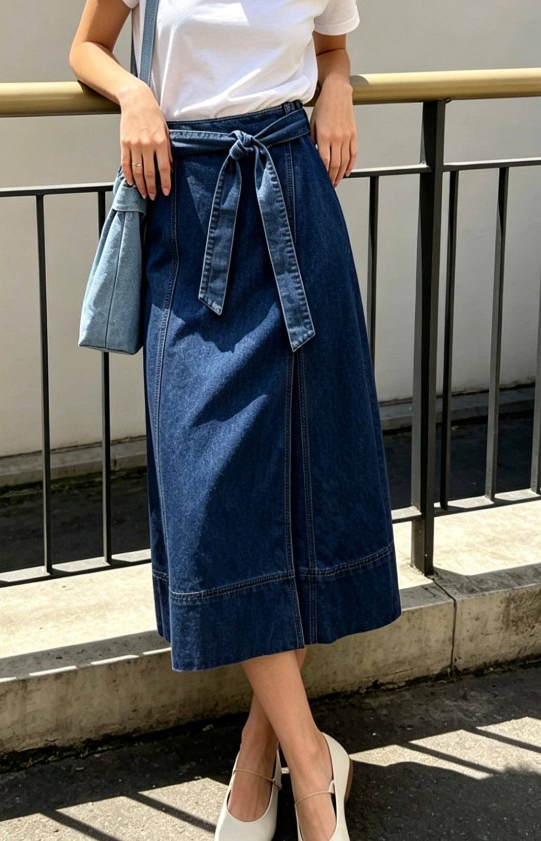 Ciminy Odile Dunkelblau Jeansrock in A-Linie mit Bindegürtel