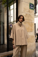 Attentif Paris kurze Capejacke Camel im Oversize-Schnitt
