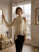Choklate Paris Bluse Trocadéro aus Spitze schulterfrei Ecru