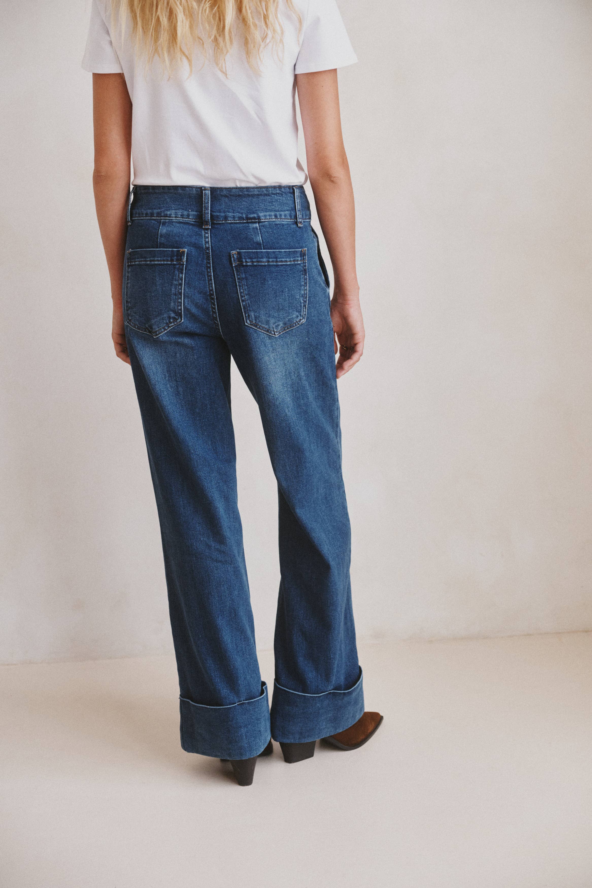 Produktname:  Ana & Lucy Wide-Straight-Jeans „Elysia“ Dunkelblau mit hoher Taille