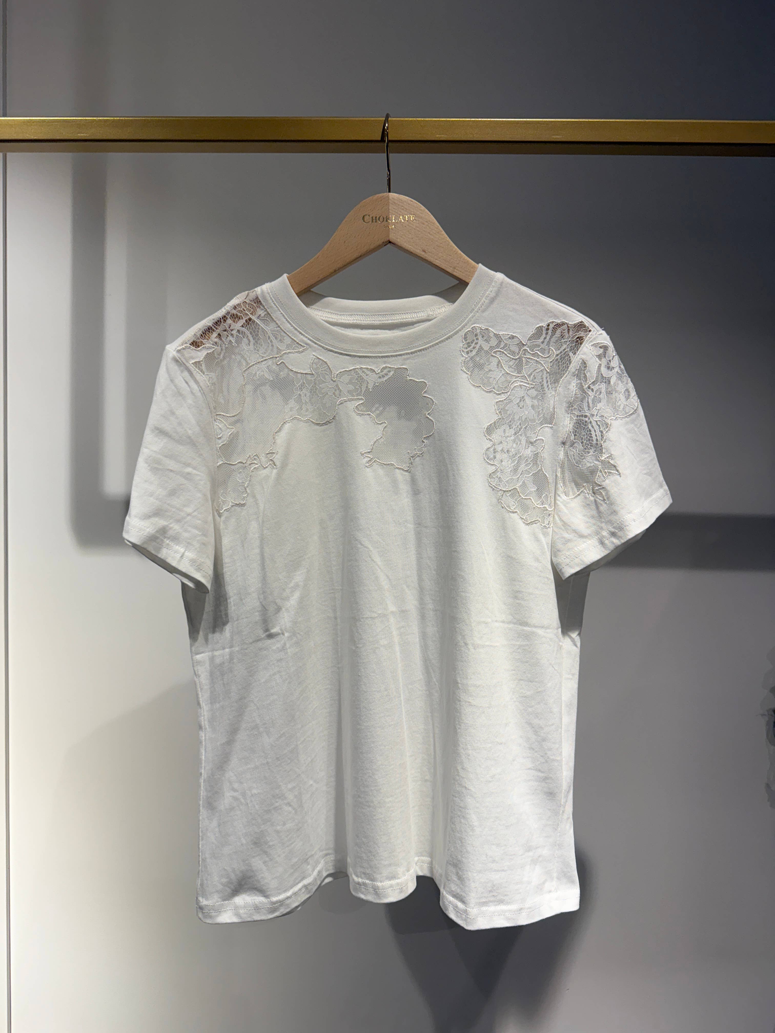 Choklate Paris Baumwoll-T-Shirt Suse Weiß mit floraler Spitze (leicht transparent)
