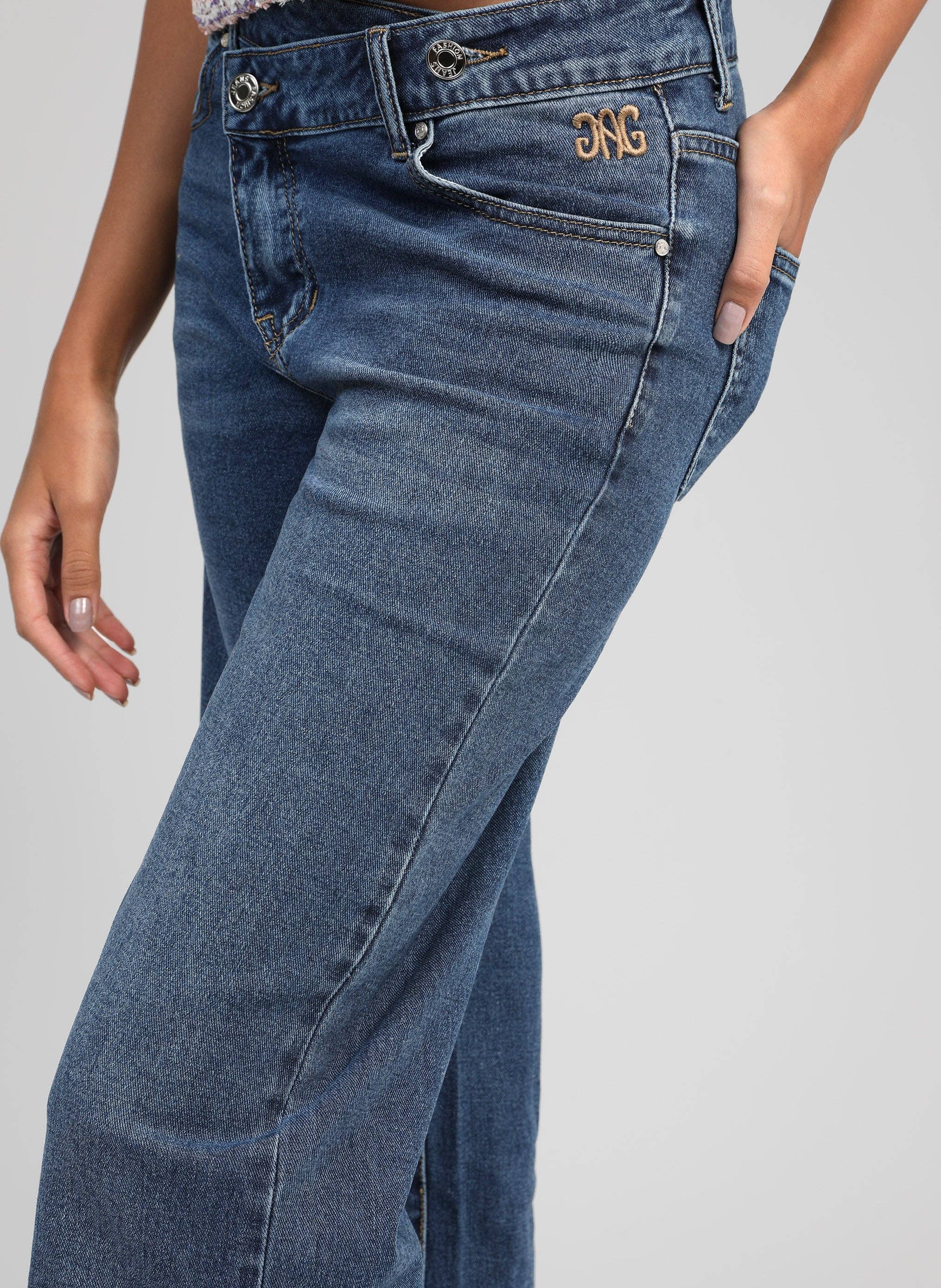 Ang'e Paris Jeans Pika Blau Straight-Flaire Denim