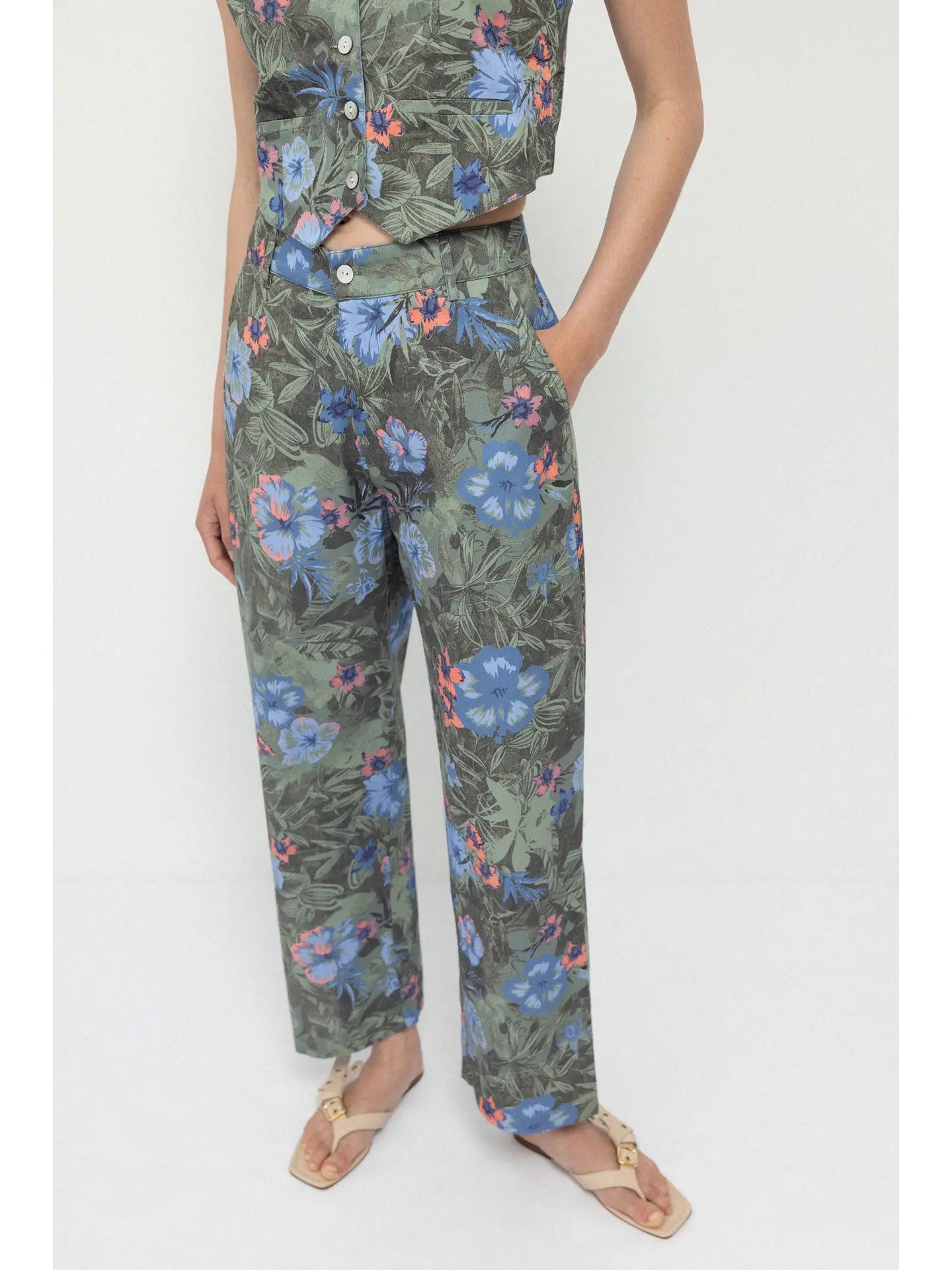 Lanidor Weit geschnittene Hose mit Blumenprint aus 100% Khaki