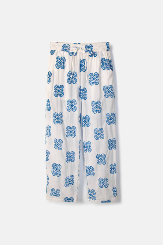 Lanidor Sommerhose „Azulejo“ – Weite Hose mit blauer Stickerei