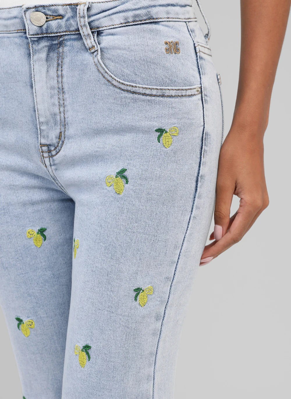 Ange Paris Jeans Picitron Hellblau mit Zitronenstickerei