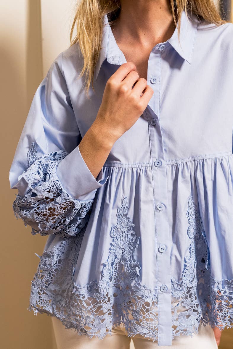 Choklate Paris Aimie Hellblau Bluse mit Spitze