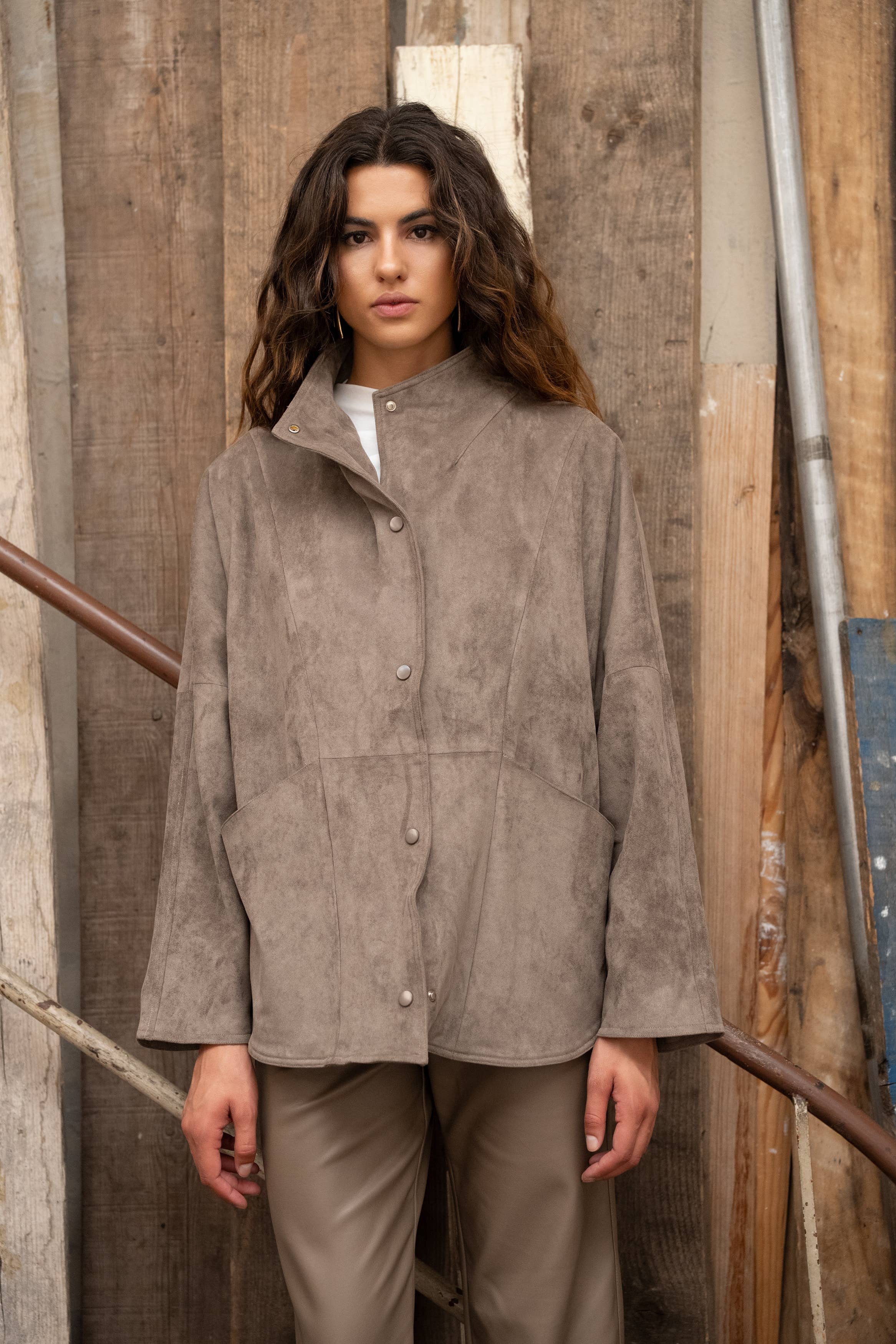 Lulumary Oversize-Jacke aus Wildlederimitat Stone
