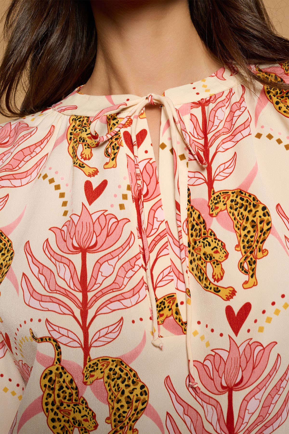 Minueto Fließende Bluse Augusta Floral Leopard - Print Beige
