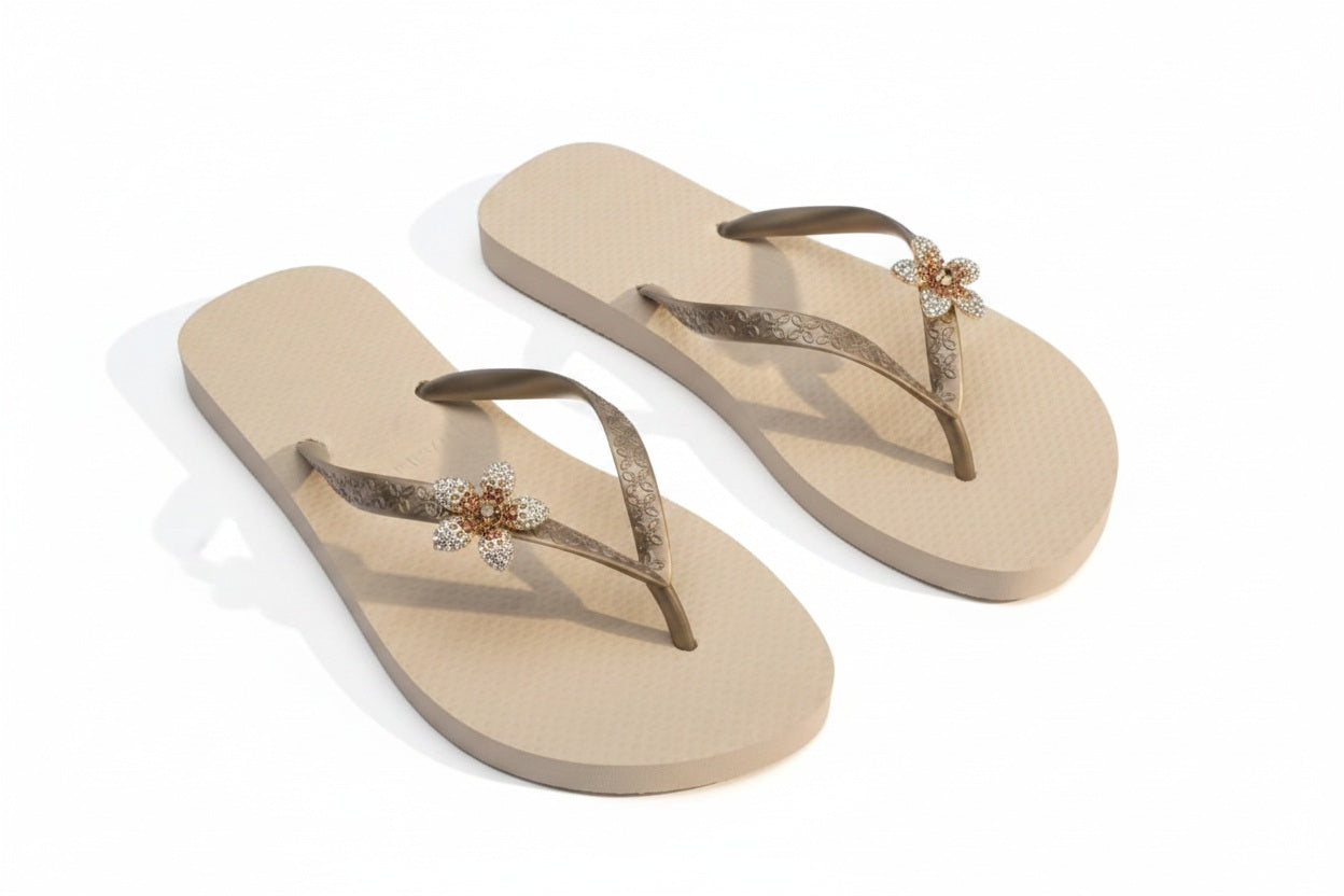 CHANCLAS by Simone Herrera Zehentrenner Yasmin Beige Blüten-Applikation