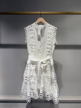 Choklate Paris Ellie kurzes Kleid Weiß aus 100 % Baumwolle