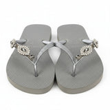 CHANCLAS by Simone Herrera Zehentrenner Carlina Grey