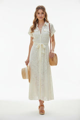 Choklate Paris Langes Kleid mit klassischem Hemdkragen aus Spitze in Ecru