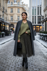 Choklate Paris Winter Streetstyle - Olive Pullover & Leo Tüllrock