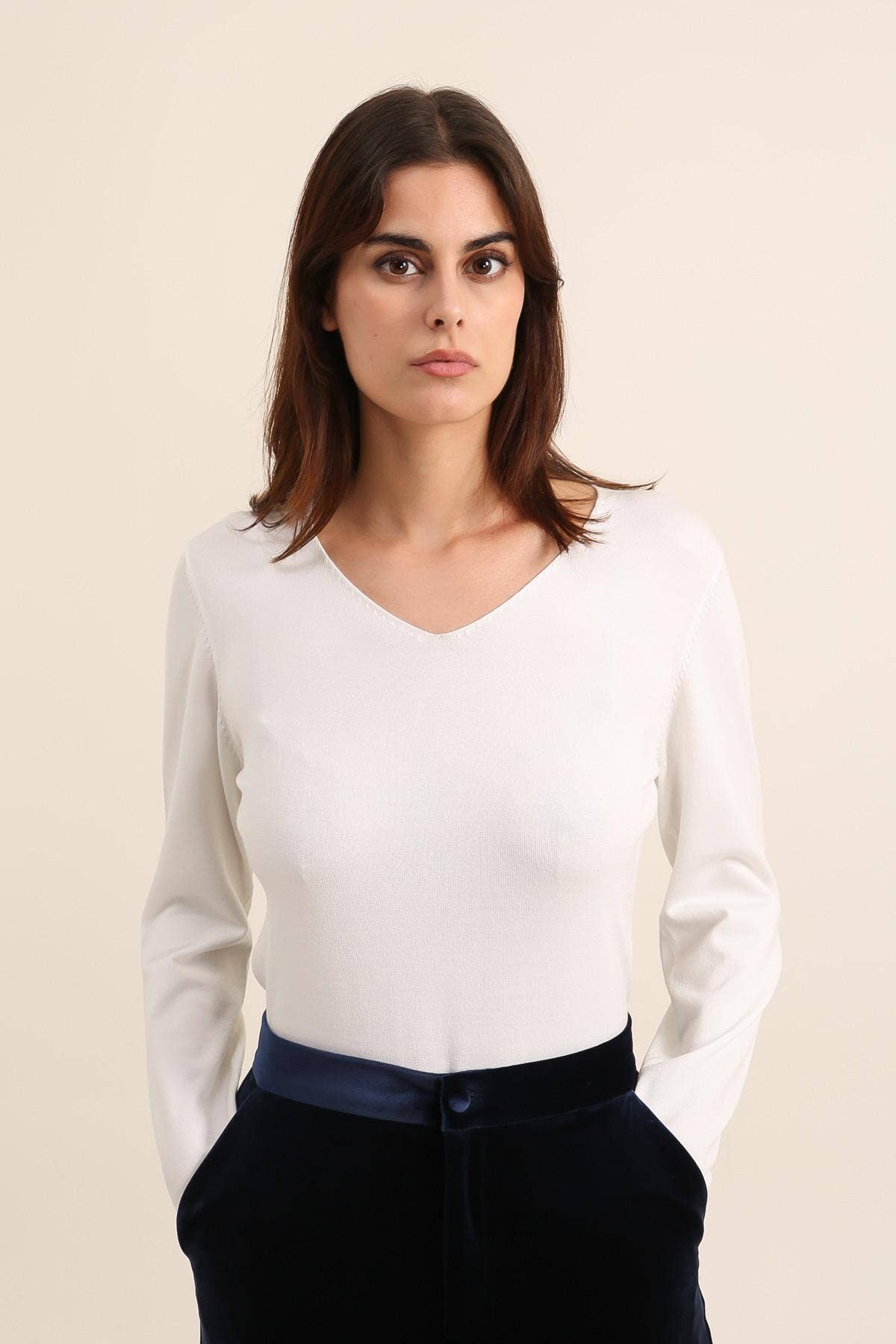 Choklate Paris feiner V-Ausschnitt Pullover aus Tencel und Lurex Creme