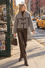 Attrait Paris kurzer Dufflecoat in Bouclé-Felloptik Grau