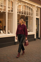 Tamba Flauschige Strickjacke mit Schluppenkragen Bordeaux
