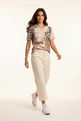 Zwillingsherz T-Shirt Leo Strong Baumwolle Beige V-Ausschnitt